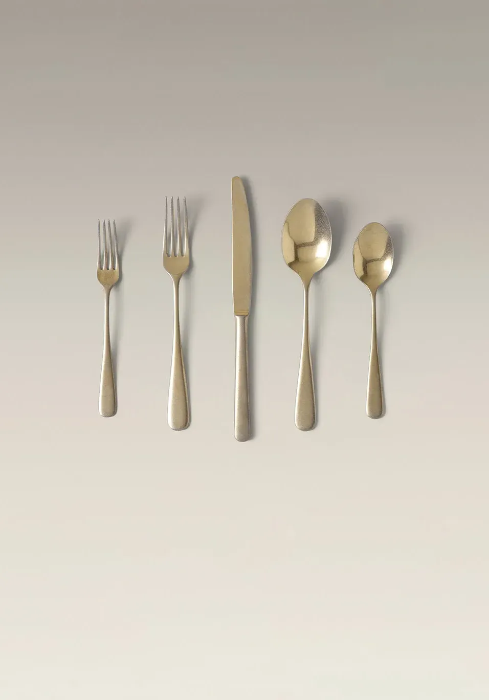 4-Person Flatware Set - Vintage Gold