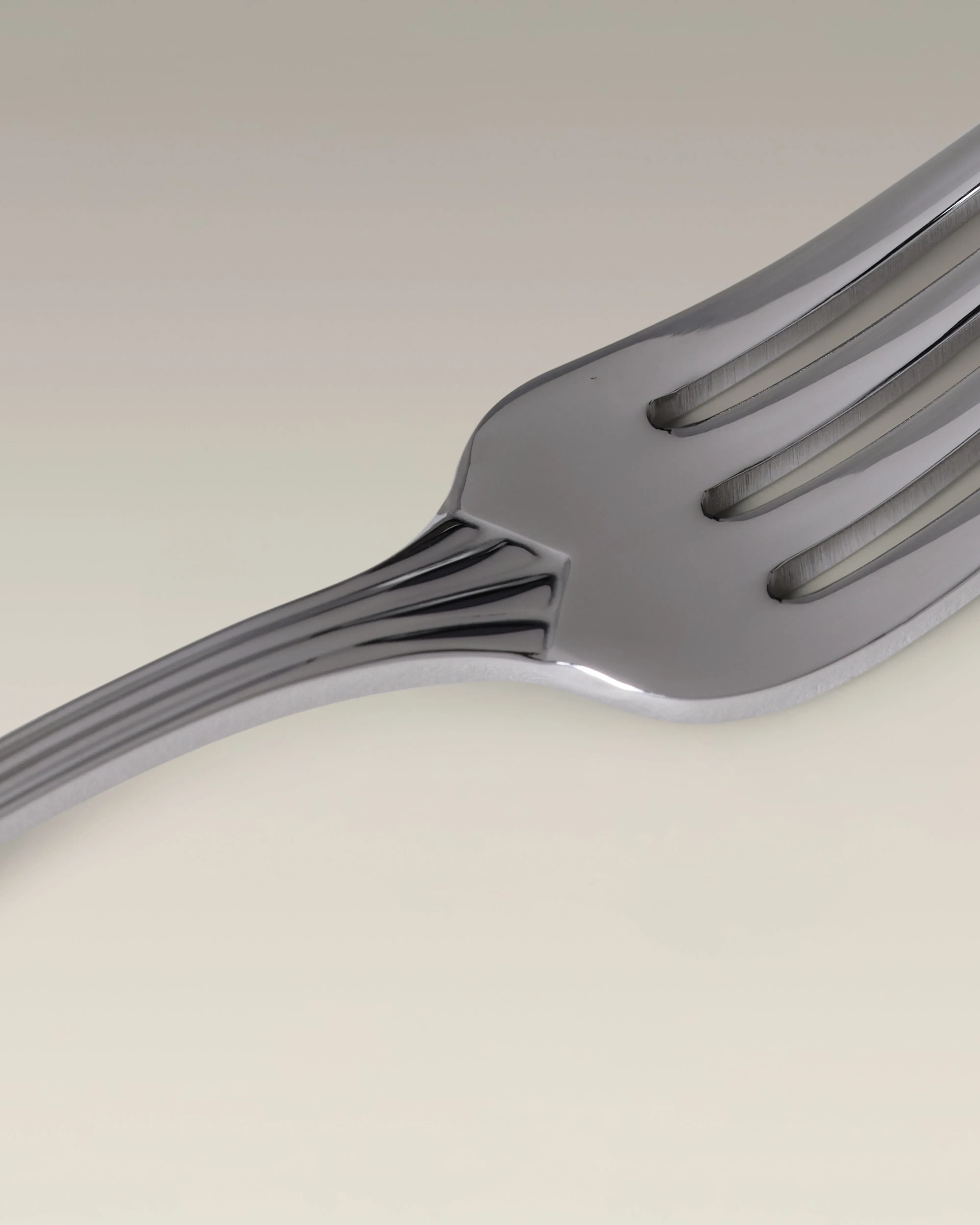 Crescent 4-Person Flatware Set