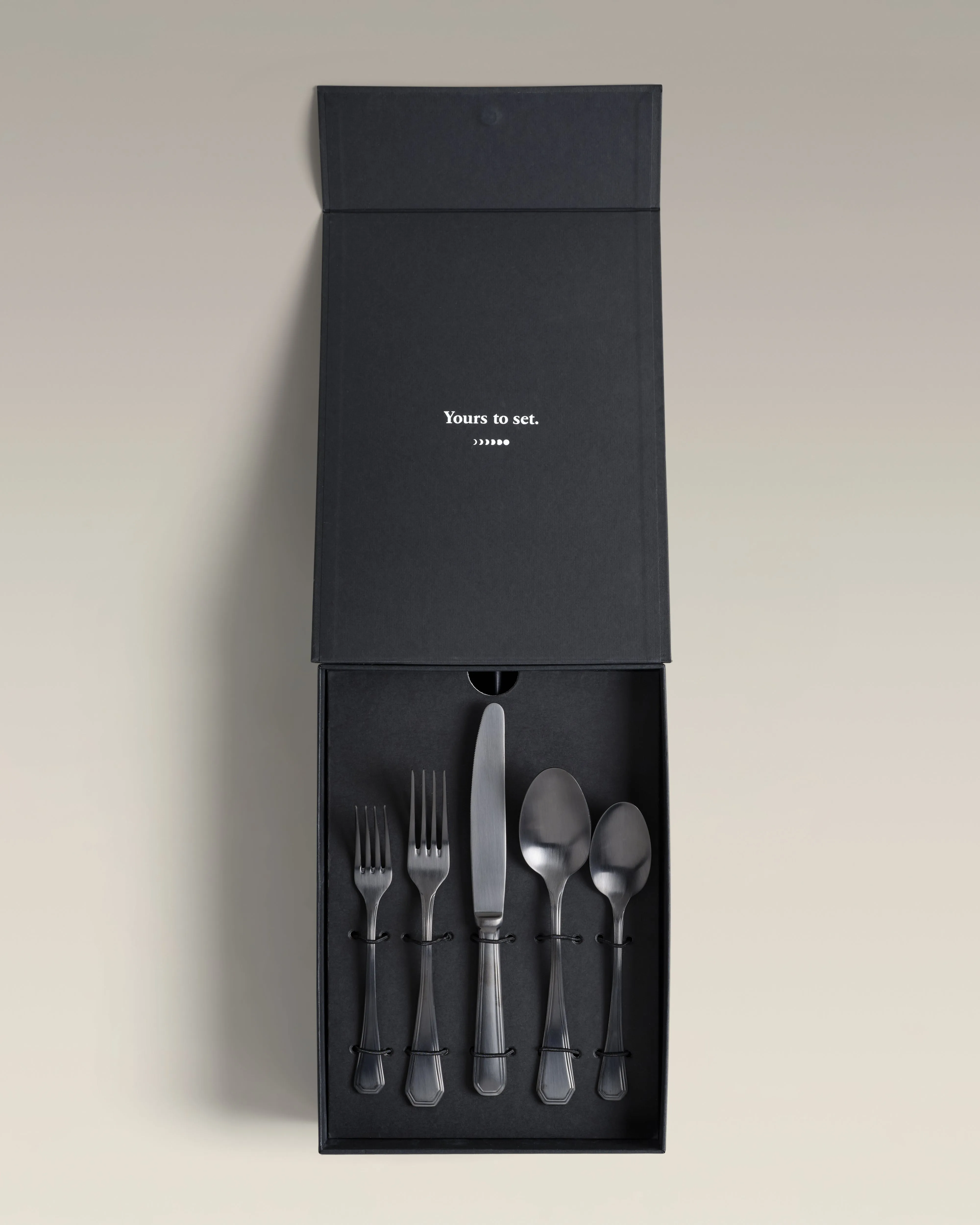Palisades Four-Person Flatware Set
