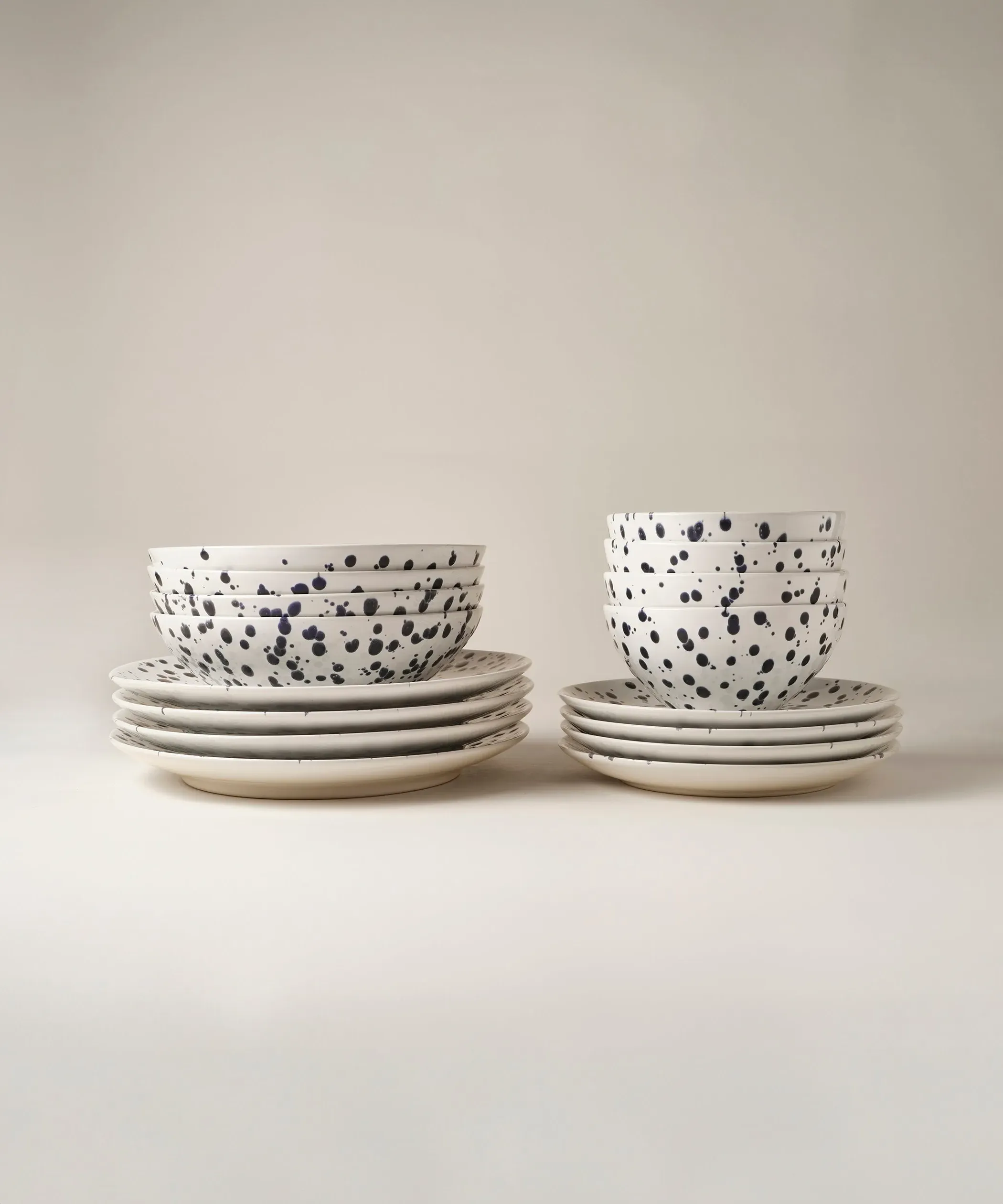 Splatter 16-Piece Dinnerware Set - Midnight