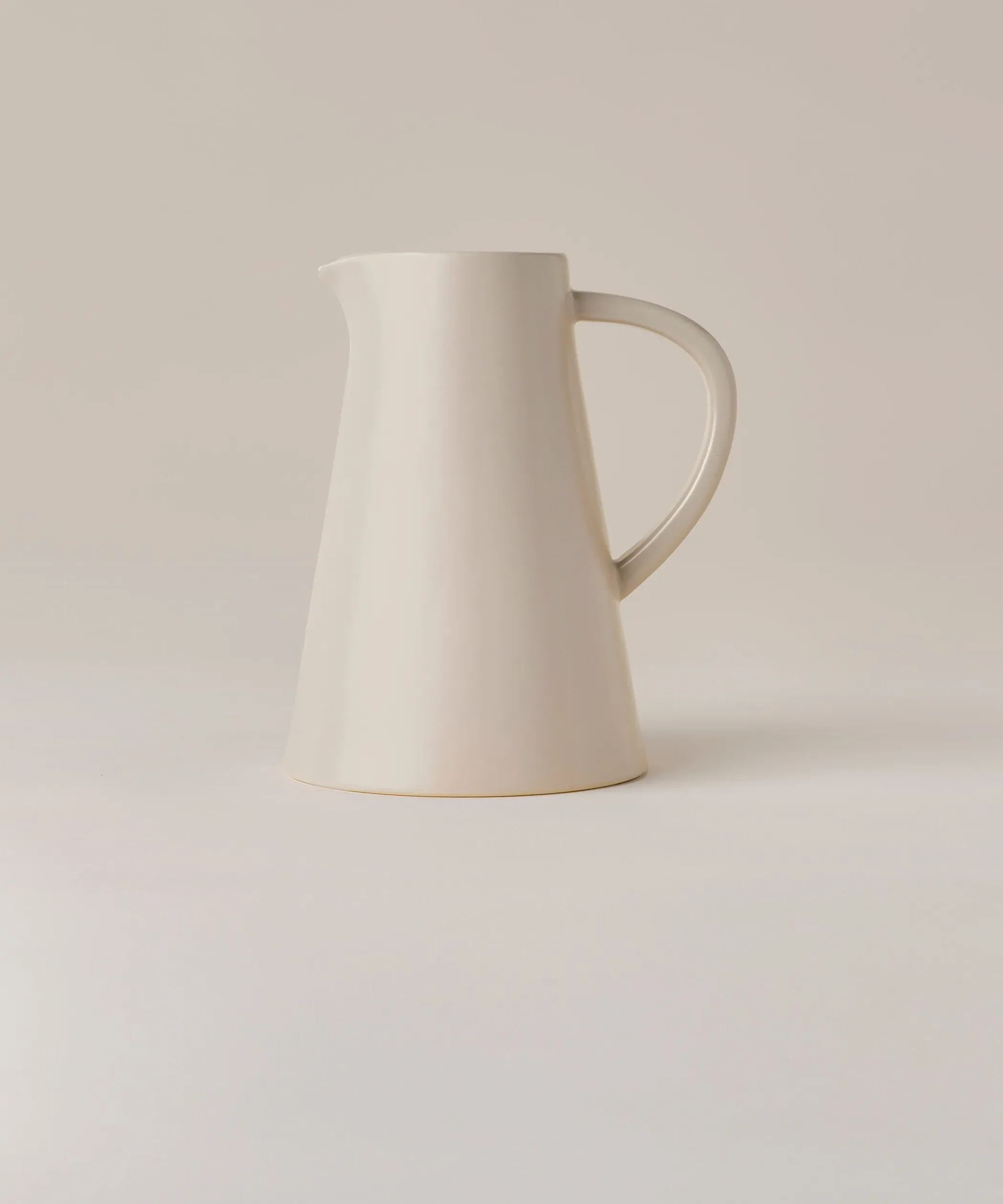 Year & Day Pitcher - Dune image