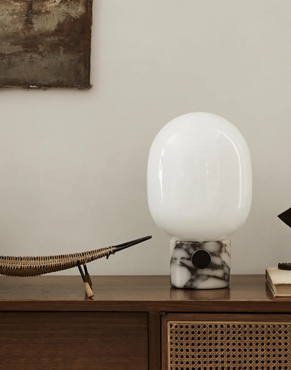 JWDA table lamp