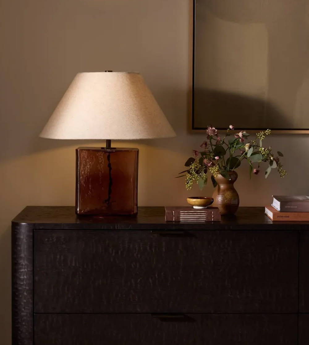 Kathy Kuo Home Consolle