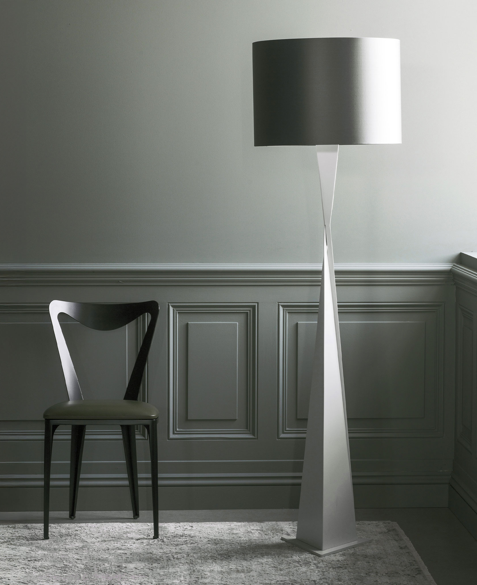 Ava floor lamp