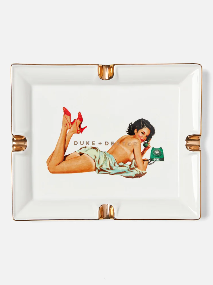 DD 0325 1 AshTray 1 GreyBG LowRes 1000x