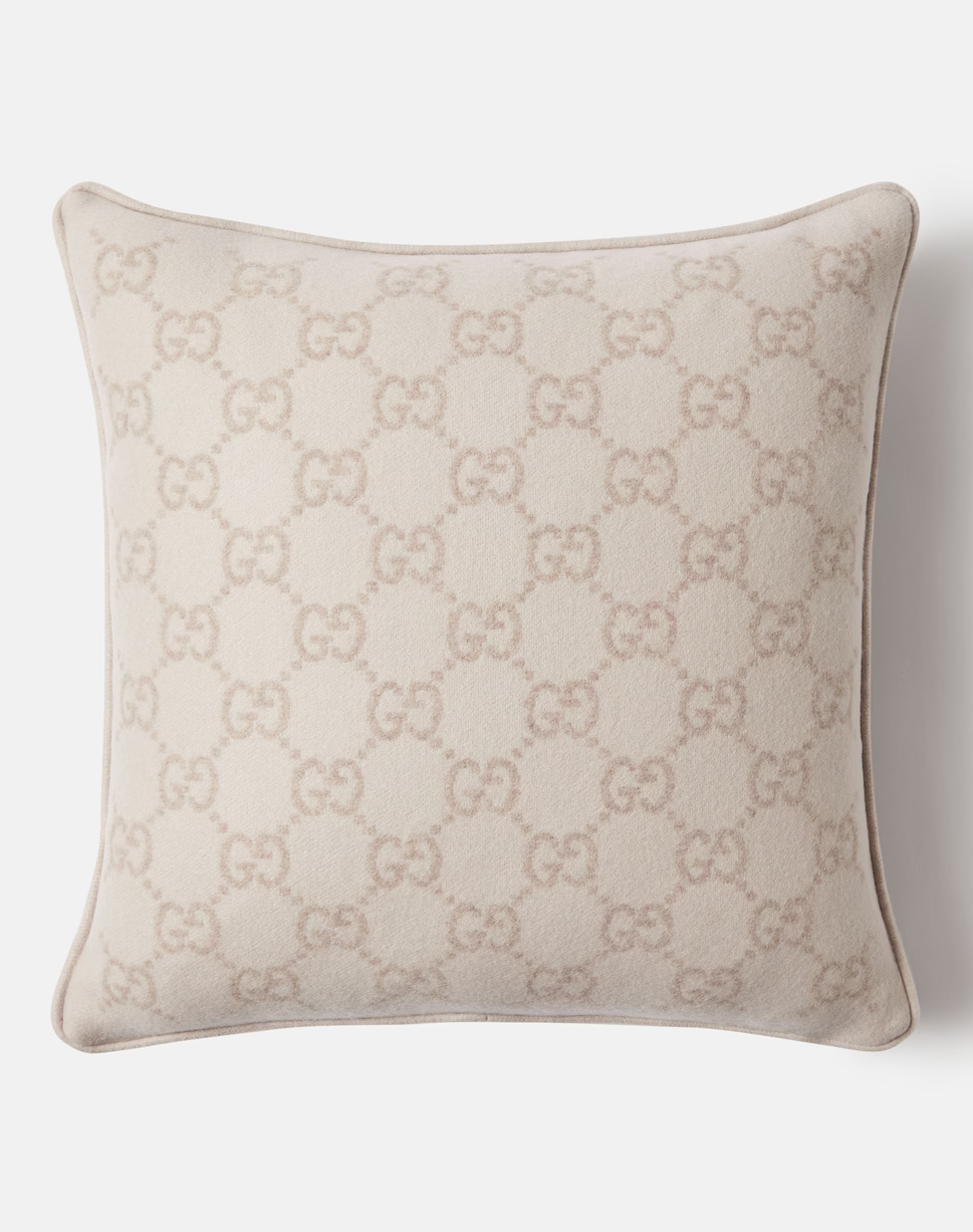 Gucci
GG jacquard wool and cashmere cushion