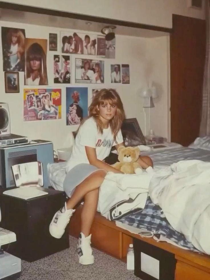 Dorm room 1990s