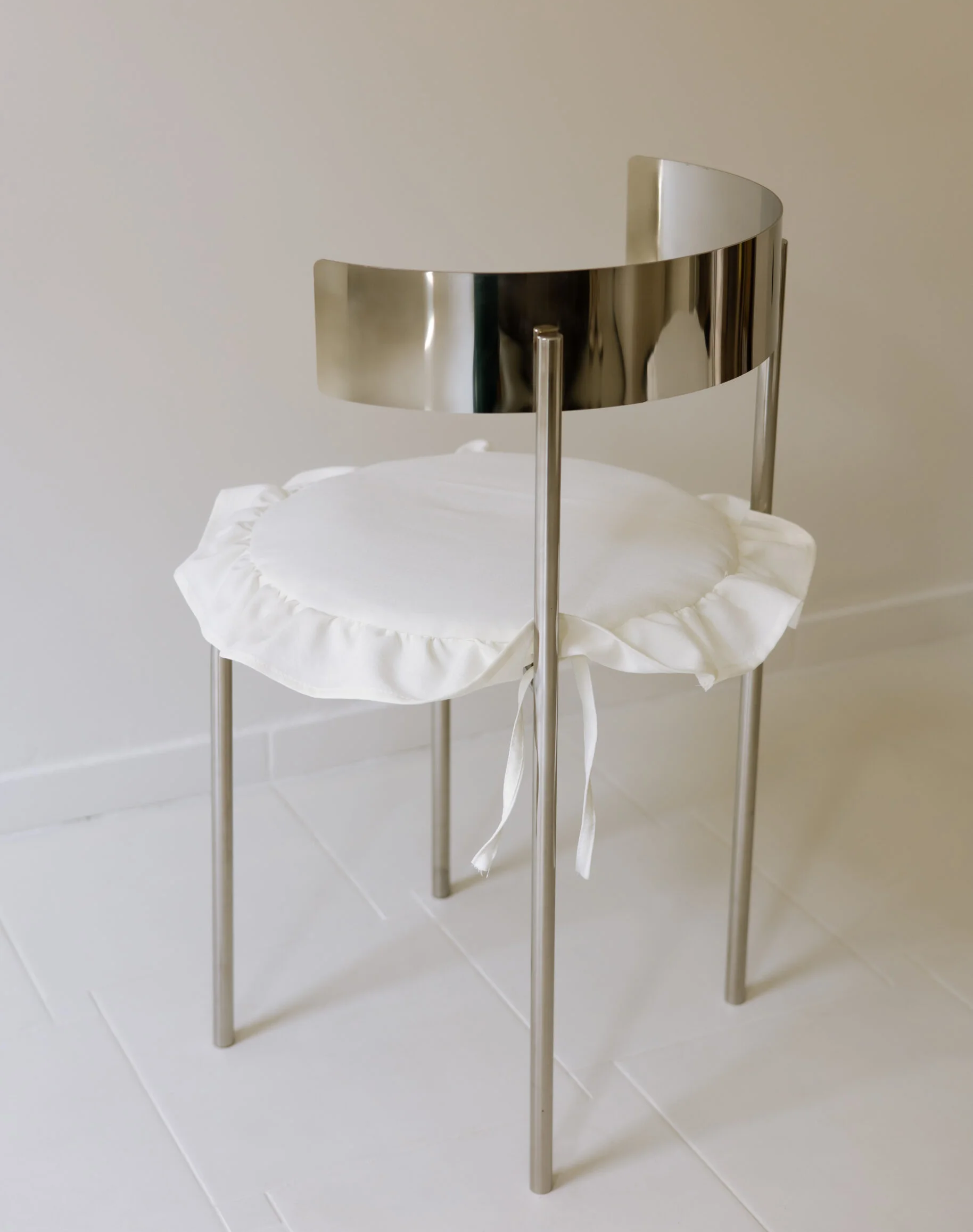The Good Living&Co. Meadow Chair Skirted
