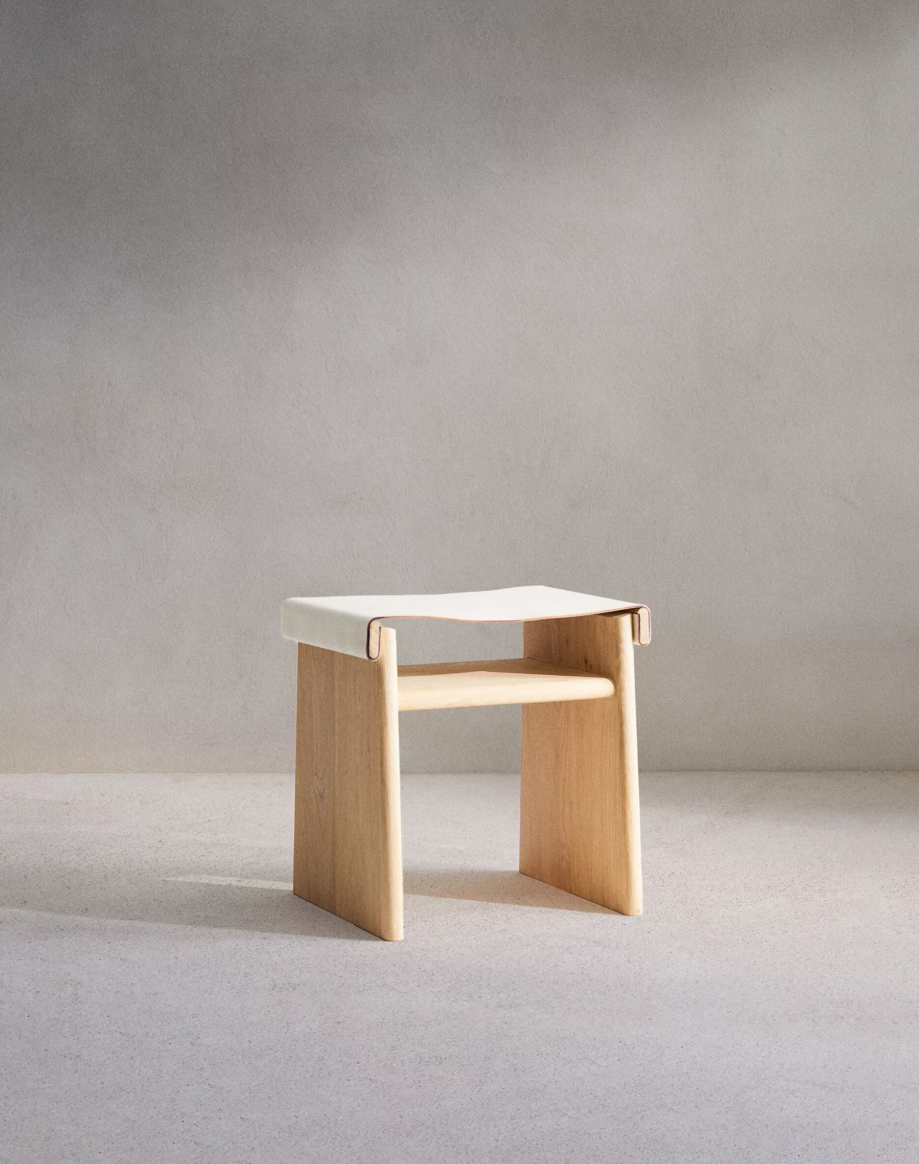 Stool 02 Zara Home