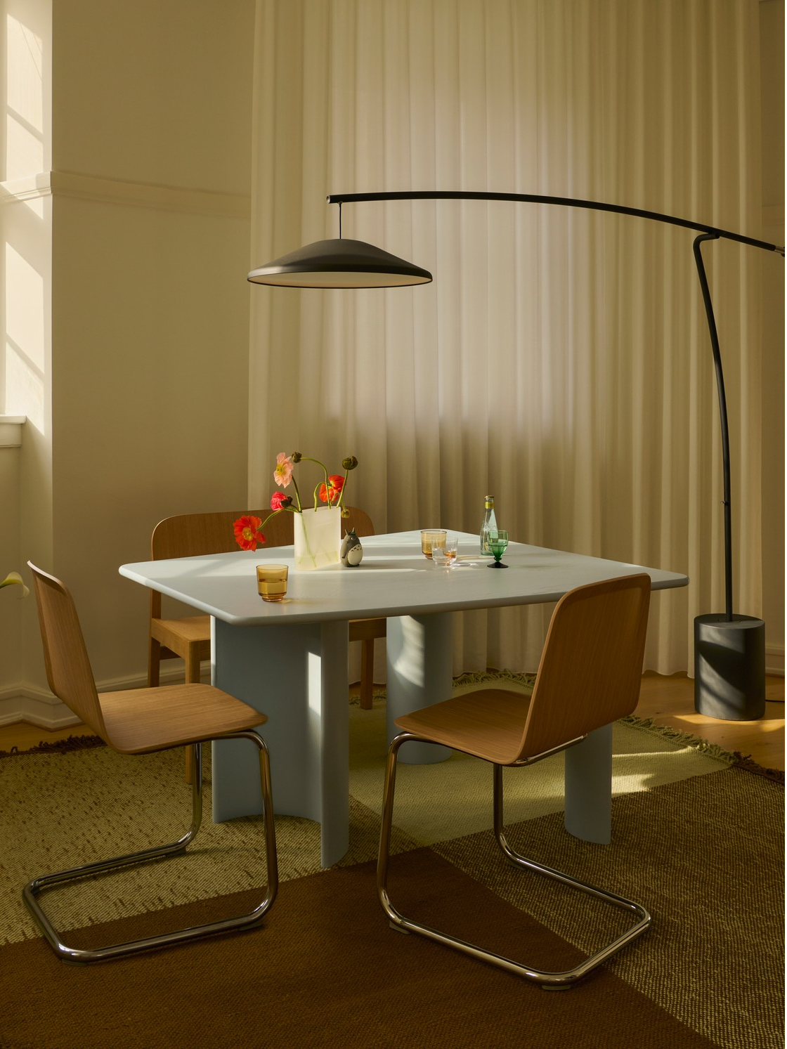 Muuto dining area