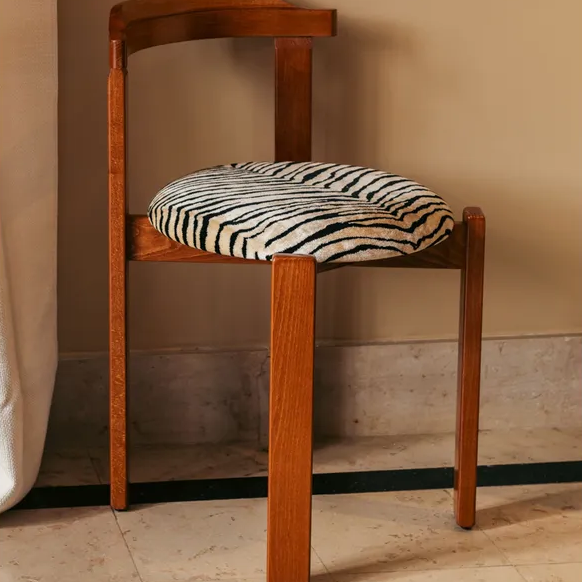 Dining Chairs category