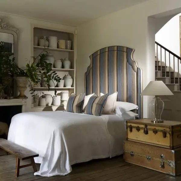 5ft Curved Headboard with Corner Detail - Upholstered