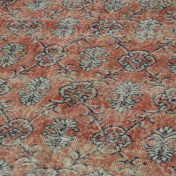 Handmade Rug Vintage Turkish Design - Wool