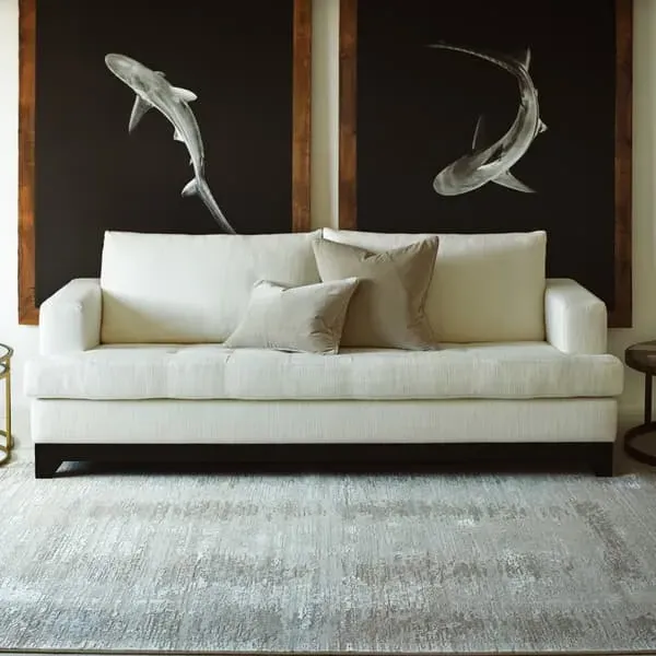 Large Rug with Medallion Design - Sandy Tones