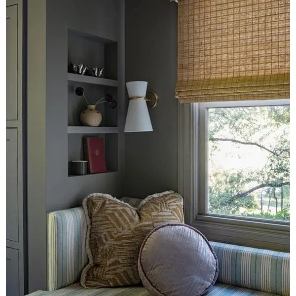 Pivoting Wall Light with Shade - Brass