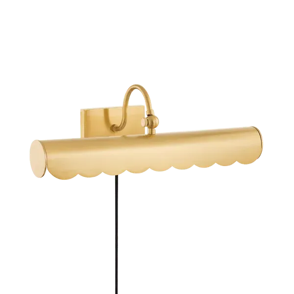 Scalloped Wall Light - Brass, Metal image