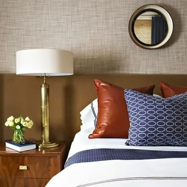 Small Table Lamp with Linen Shade - Brass, Metal