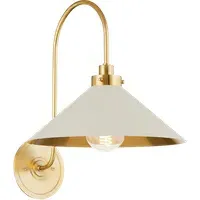 Wall Light with Classic Design - Brass