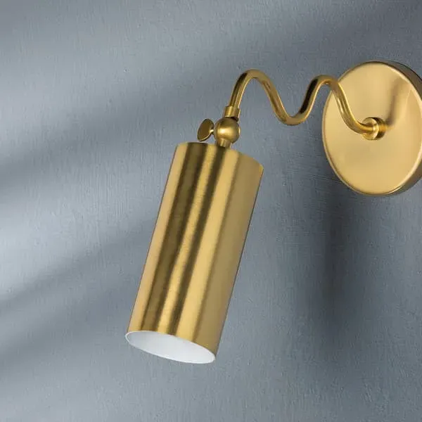 Wall Light with Directional Design - Brass