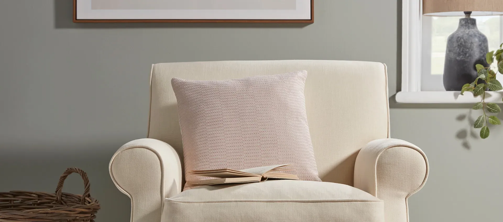45x45cm Hand Woven Cushion - Blush Pink image