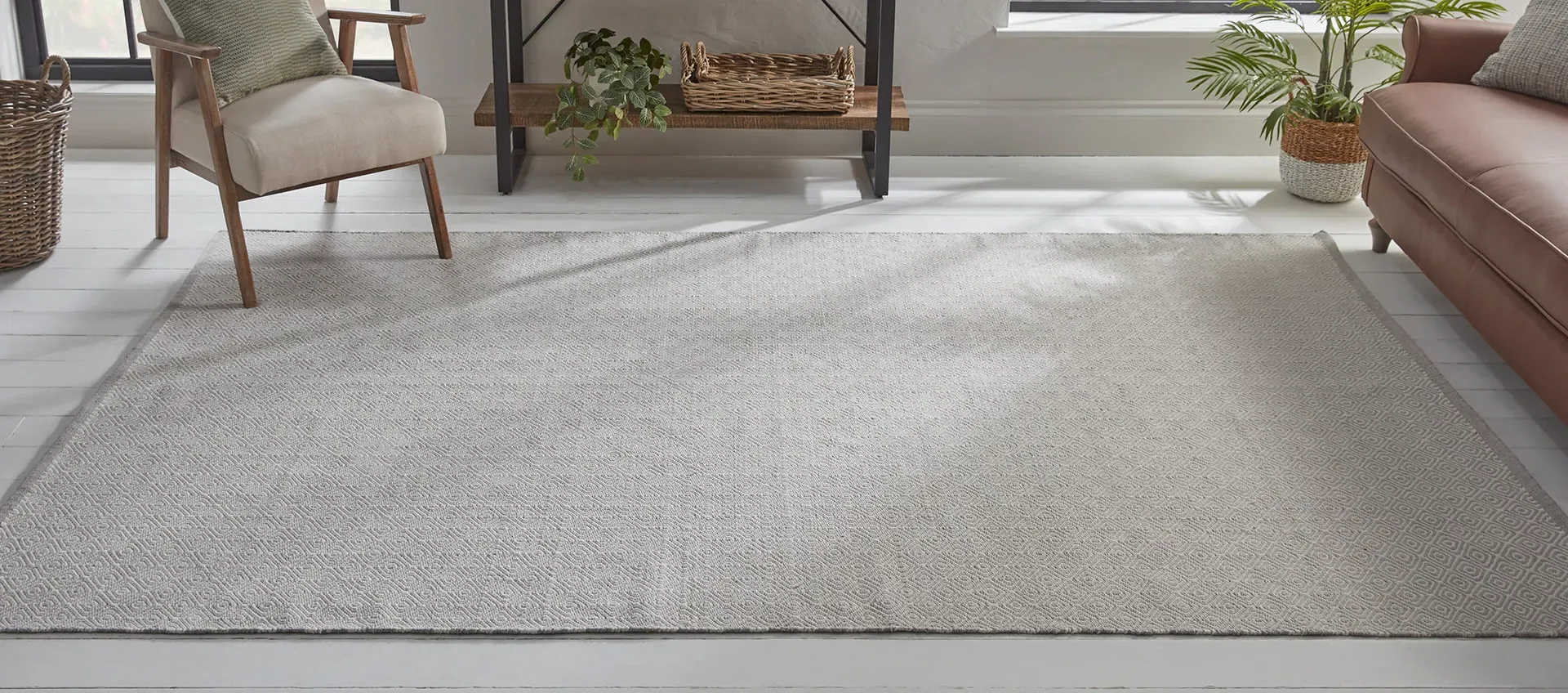 Diamond Pattern Rug - Grey, Polypropylene image