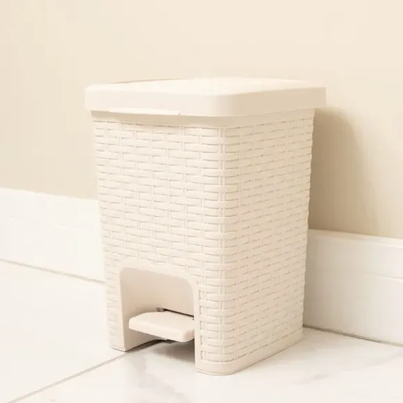 6L Pedal Bin with Inner Bucket - Natural, Rattan
