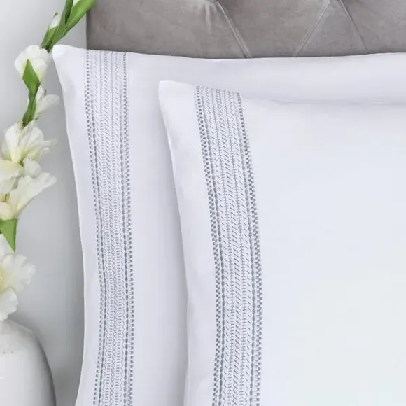 Duvet Cover Set with Embroidered Band - White, Cotton