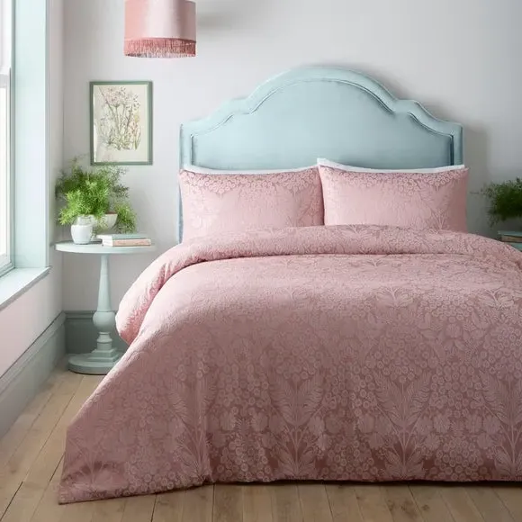 Duvet Cover Set with Floral Design - Pink
