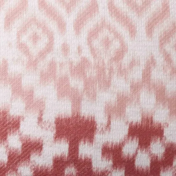 Square Filled Cushion Geometric Pattern - Red