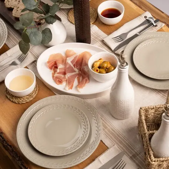 12-Piece Dinner Set with Leaf Design - Natural