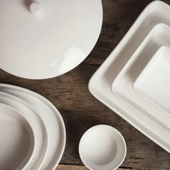 26cm Lidded Dish with Ripple Rim - White