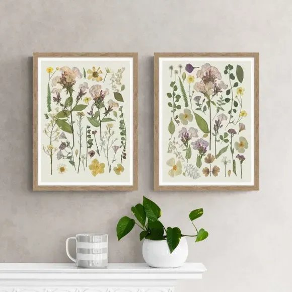 Set of 2 Framed Prints - Green, Wood Frame image
