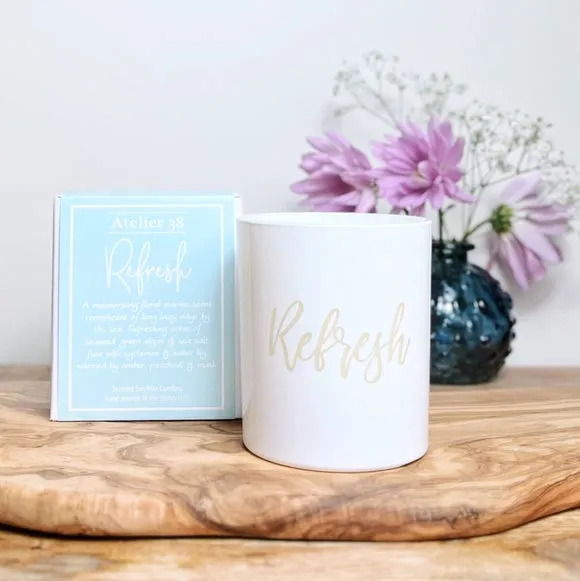 Engraved Candle with Marine Scent - White, Soy Wax image