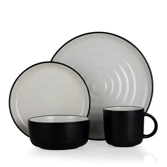 16-Piece Dinner Set with Ripple Design - Black image