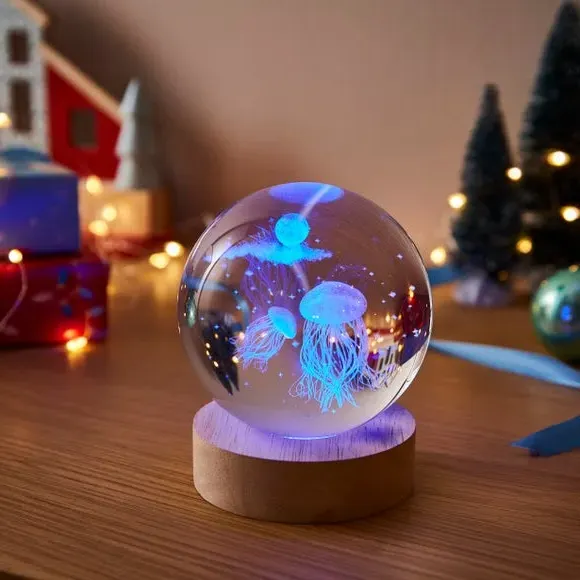 Crystal Ball Light with Jellyfish - Natural image