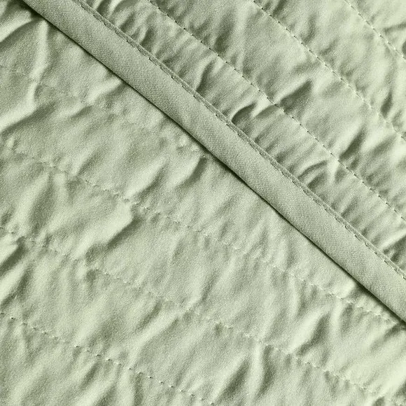 Quilted Lines Bedspread - Green
