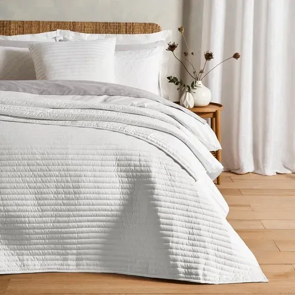 Quilted Lines Bedspread - White