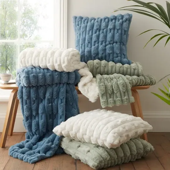 Square Cushion with Carved Design - Green, Faux Fur