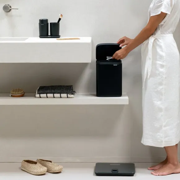 4L Waste Bin with Wall Mount - Matt Black