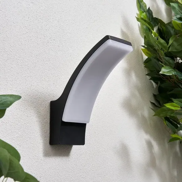Curved LED Outdoor Wall Light - Black, Nylon