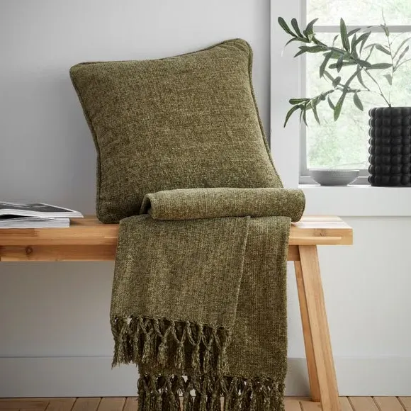 Chenille Throw Blanket with Tassels - Olive