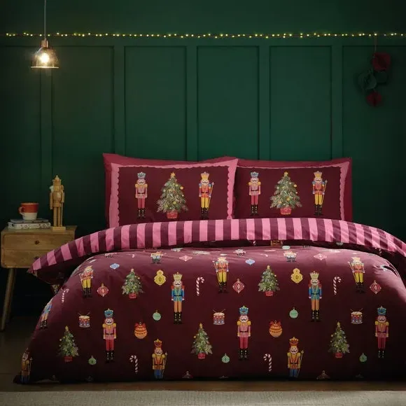 Christmas Duvet Cover Set - Purple, Polycotton image