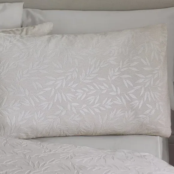 Corded Leaves Duvet Cover Set - Champagne, Polyester