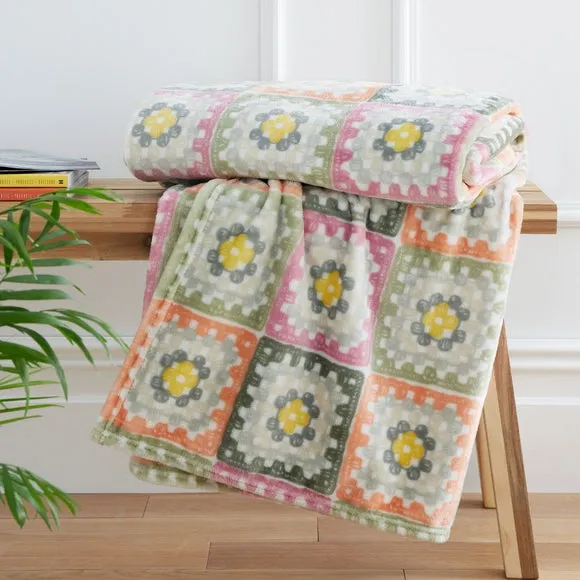 Crochet Print Throw Blanket - Green, Fleece image