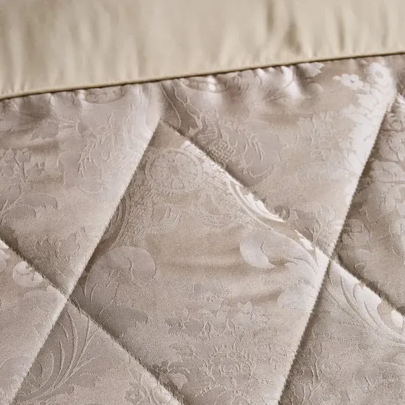 Damask Jacquard Bedspread - Gold, Polyester