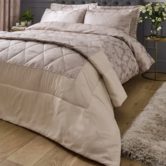 Damask Jacquard Bedspread - Gold, Polyester