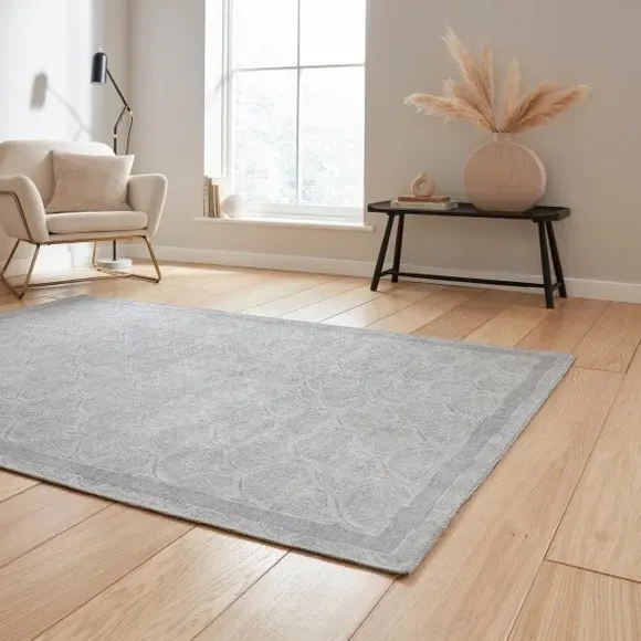 Deco Peacock Rug with Art Deco Design - Silver