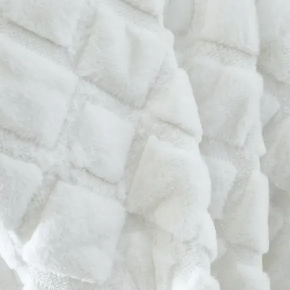 Diamond Throw Blanket - White, Polyester