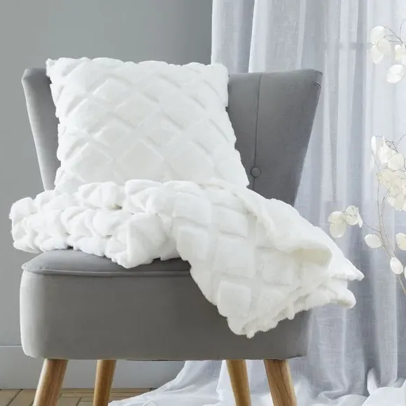 Diamond Throw Blanket - White, Polyester