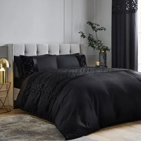 Duvet Cover Set with Lattice Detail - Black, Velvet